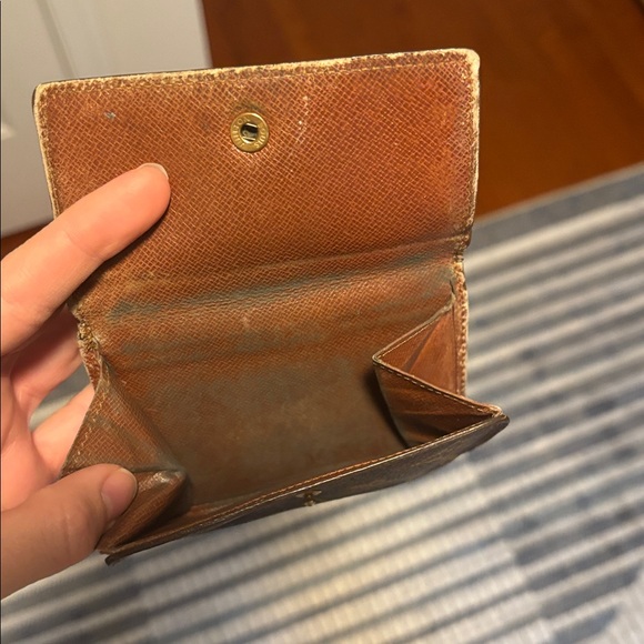 Louis Vuitton Dark Brown Monogram Wallet-Call outs - Picture 4 of 14